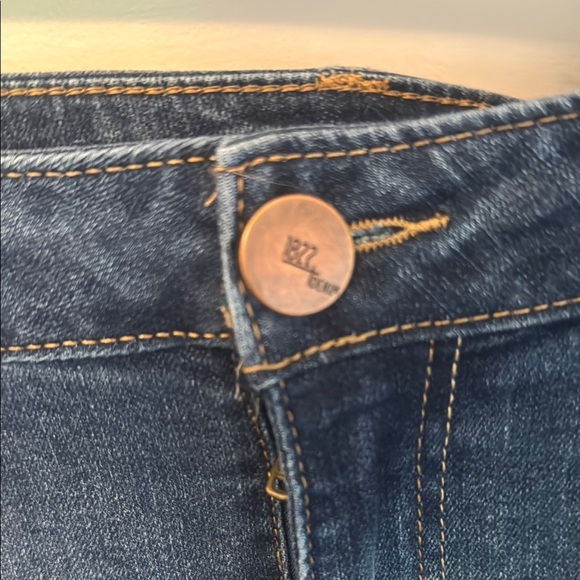 1822 Denim Blue Ankle Jeans - Picture 2 of 4